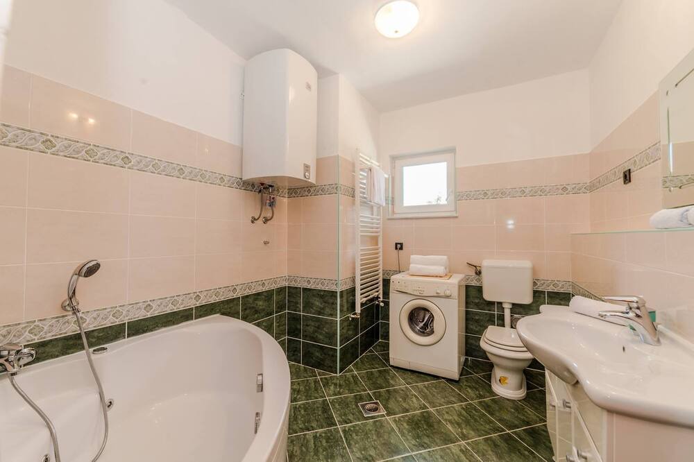 Photo of Bathroom in Lovinac