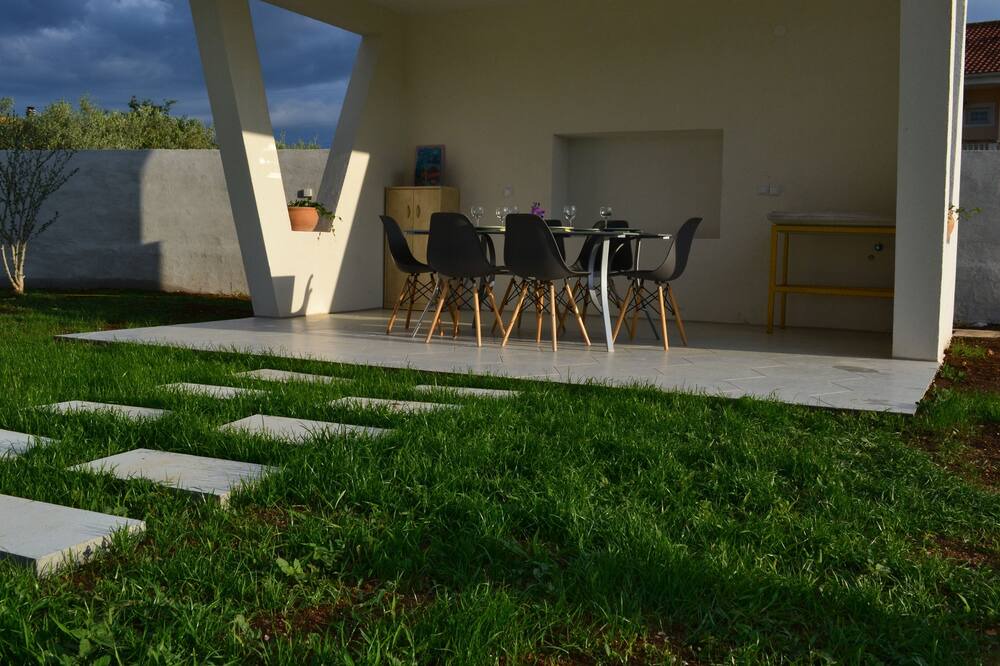 Photo of Patio Balcony in Galovac