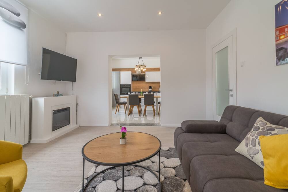 Photo of Livingroom in Galovac