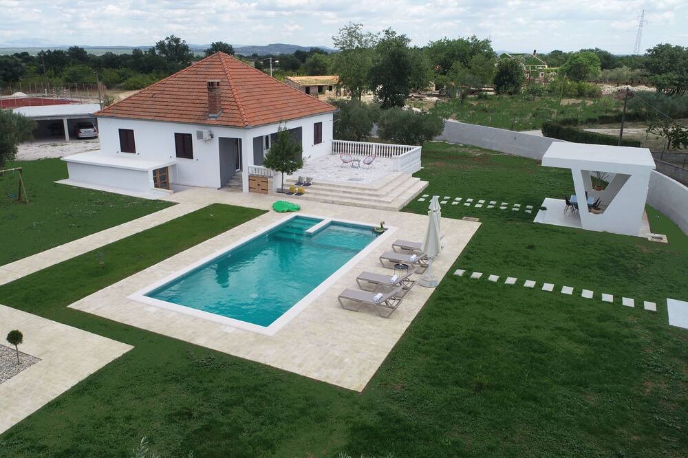 Photo of Outdoor in Galovac