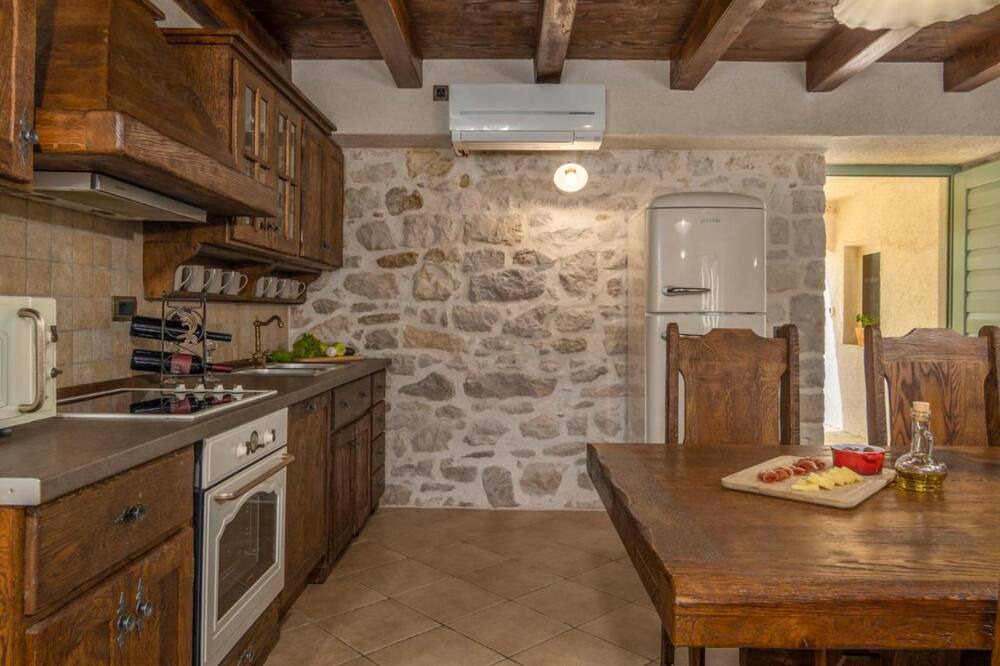 Photo of Kitchen in Slivnica