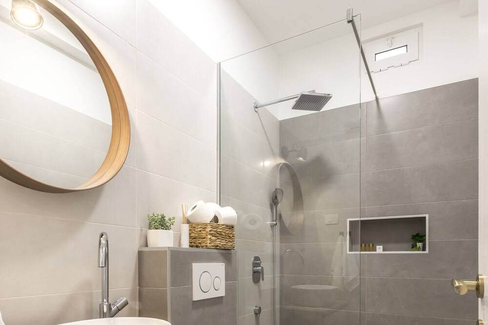 Photo of Bathroom in Tugare