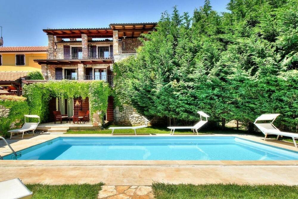 Photo of Outdoor in Materada