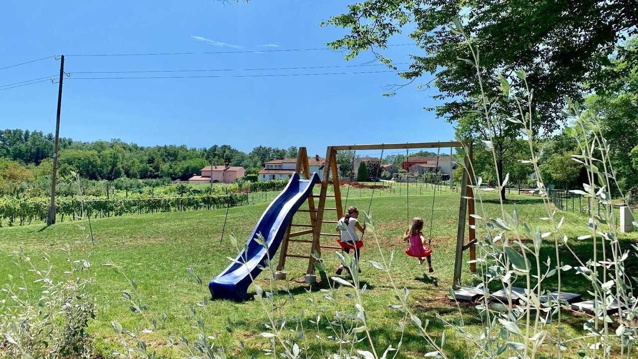 Photo of Others in Zupanici