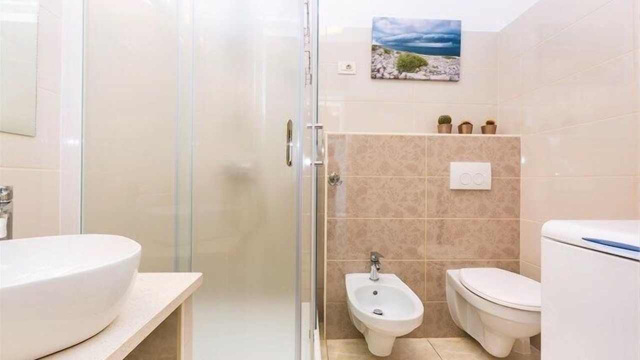 Photo of Bathroom in Cove Murtar