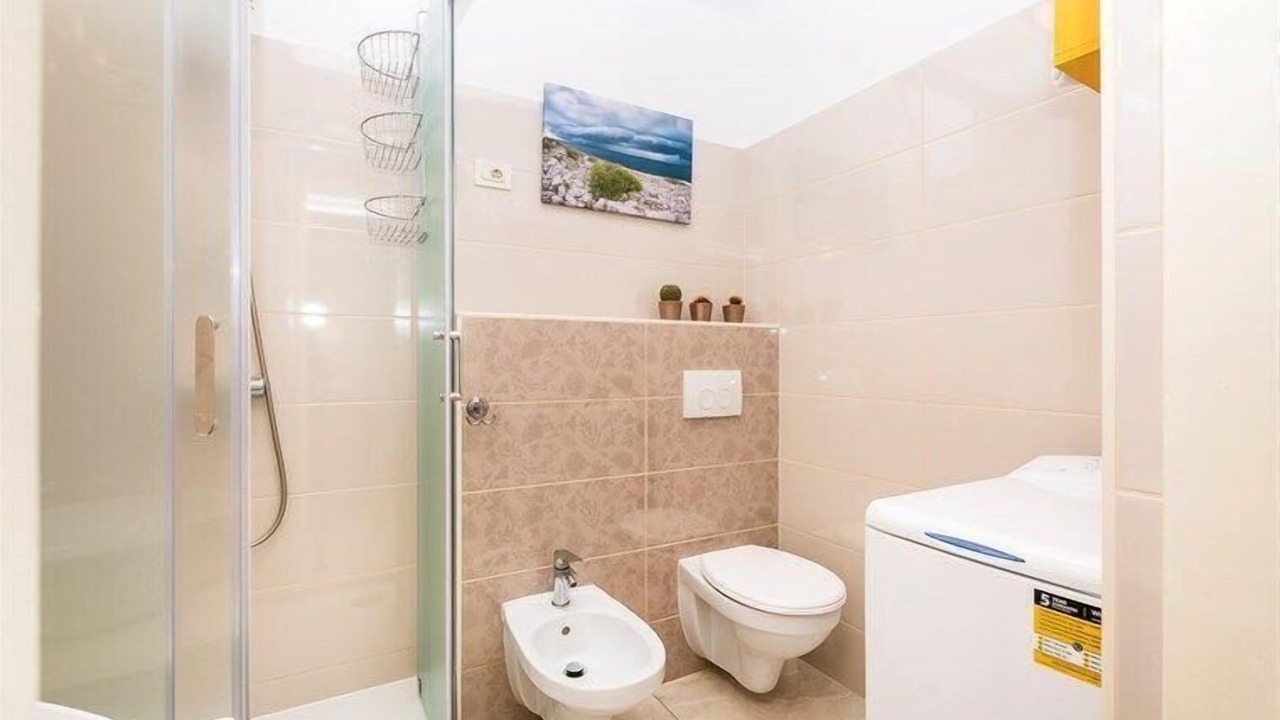 Photo of Bathroom in Cove Murtar
