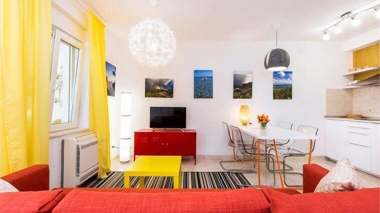 Photo of Livingroom in Cove Murtar