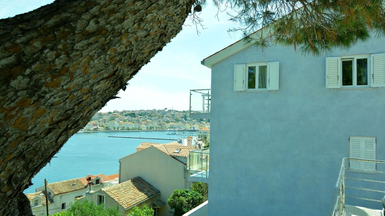 Photo of Outdoor in Cove Murtar