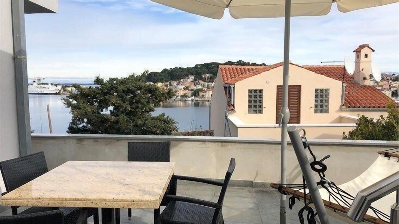 Photo of Outdoor in Cove Murtar