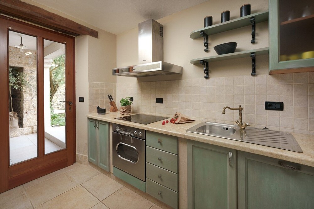 Photo of Kitchen in Prkacini