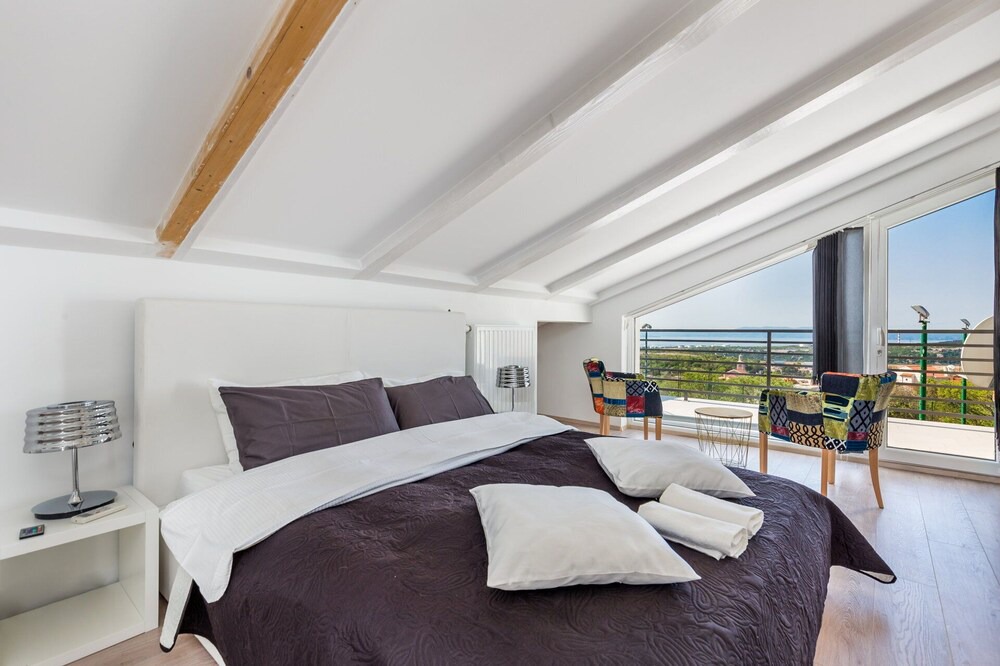 Photo of Bedroom in Bakar