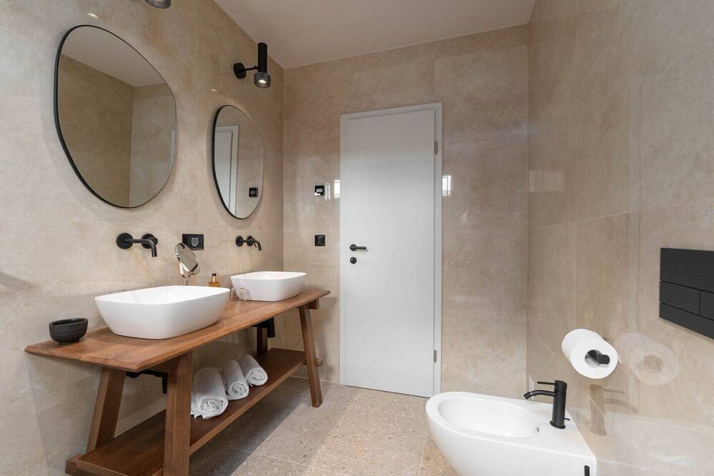 Photo of Bathroom in Kadumi