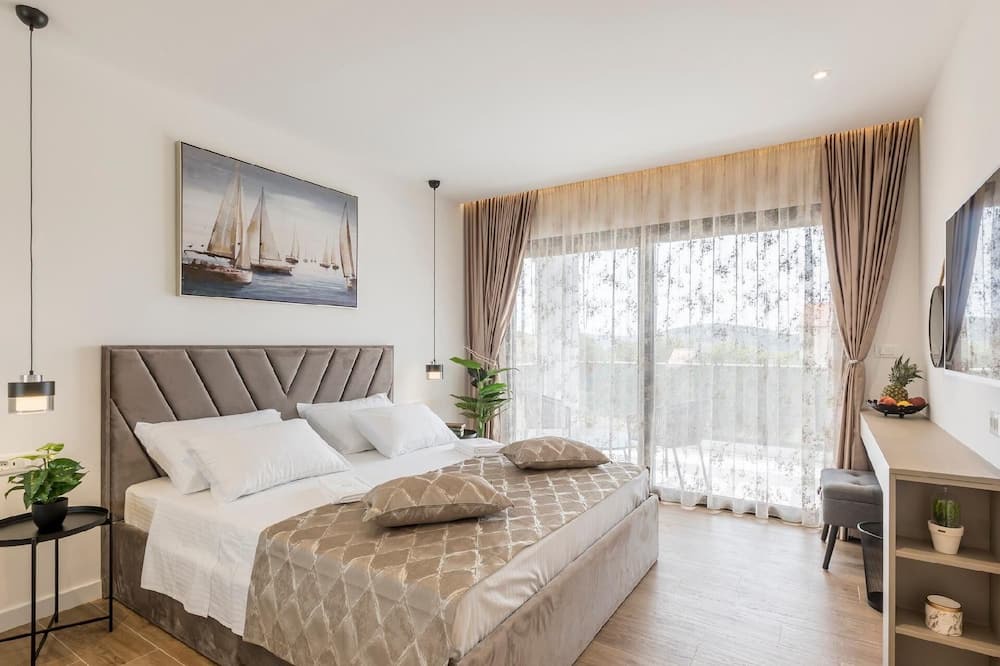 Photo of Bedroom in Marina