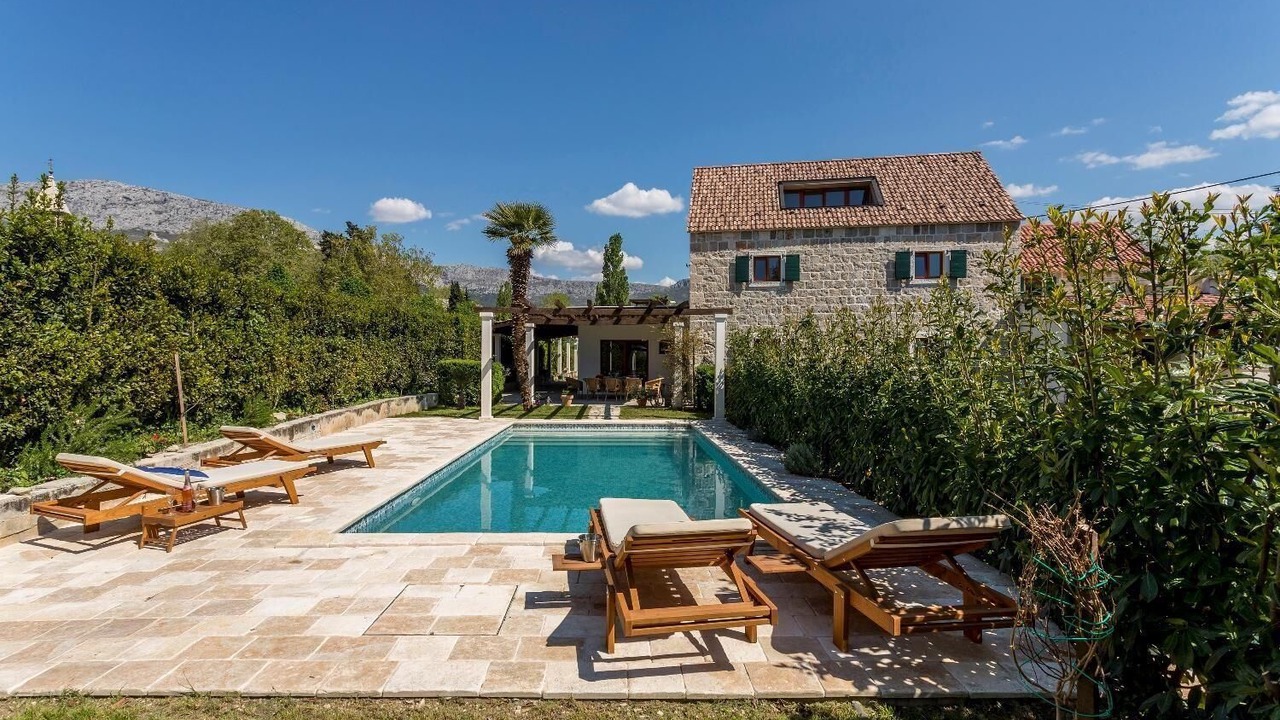 Photo of Outdoor in Solin