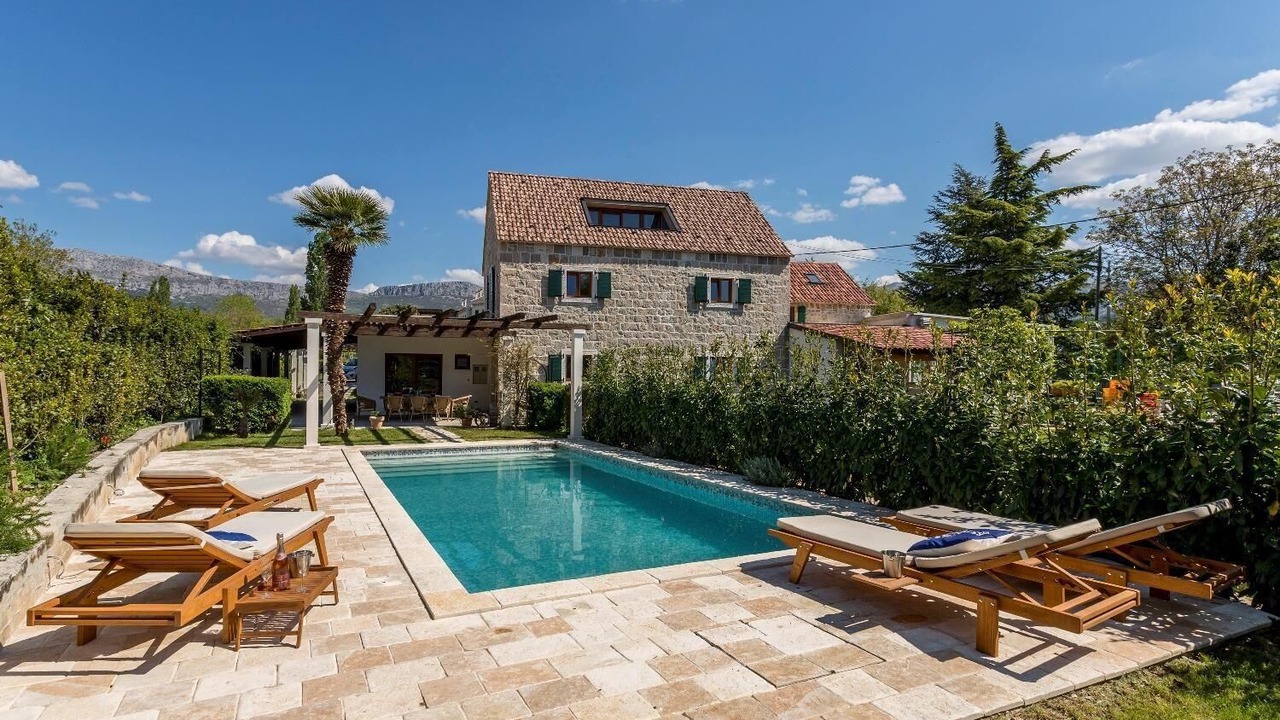 Photo of Outdoor in Solin