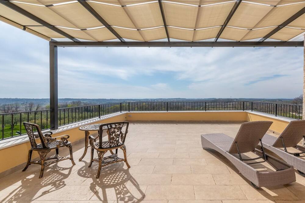 Photo of Patio Balcony in Materada