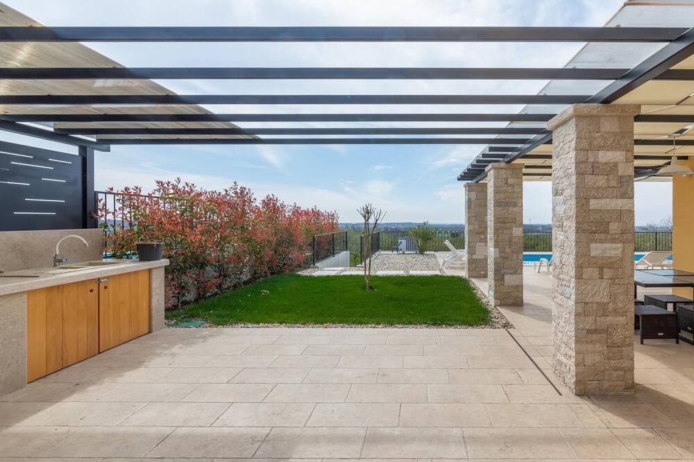 Photo of Outdoor in Materada