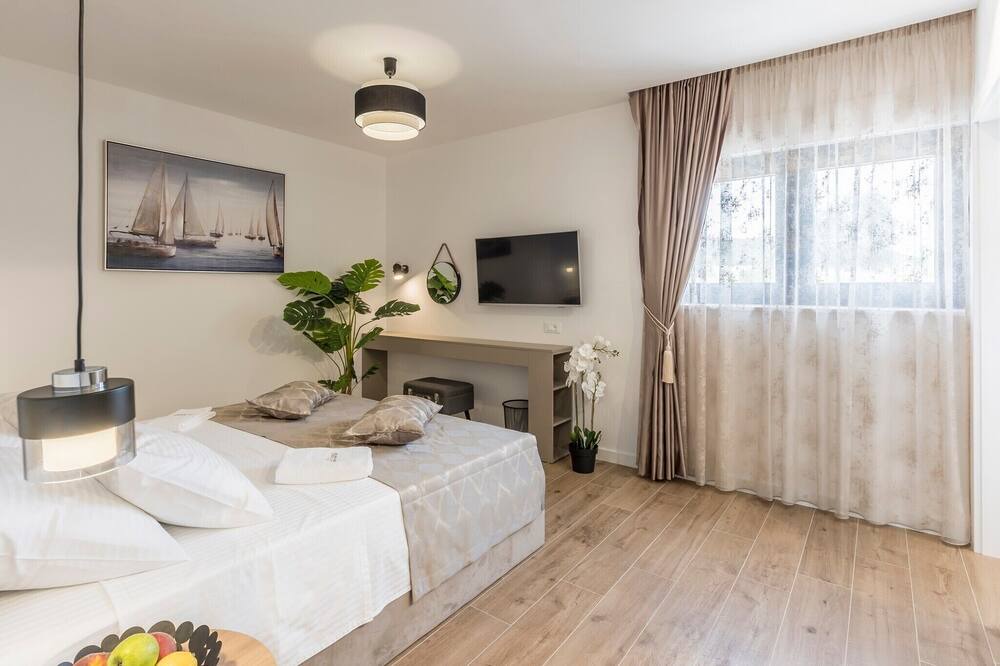 Photo of Bedroom in Marina