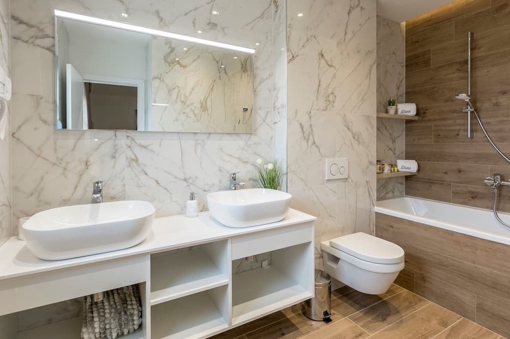 Photo of Bathroom in Marina