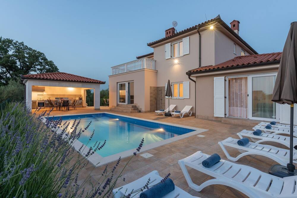 Photo of Outdoor in Radini