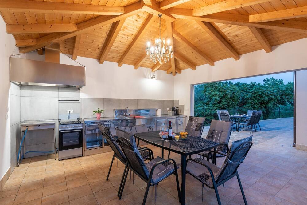 Photo of Patio Balcony in Radini