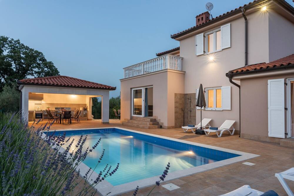 Photo of Outdoor in Radini