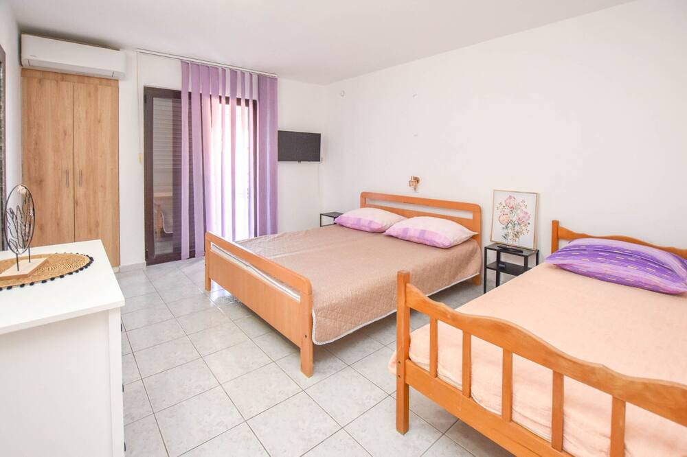 Photo of Bedroom in Sveti Filip i Jakov