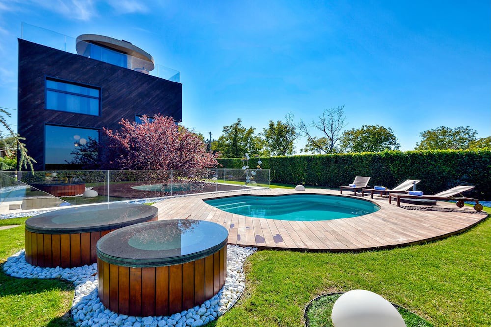 Photo of Outdoor in Klostar Ivanic