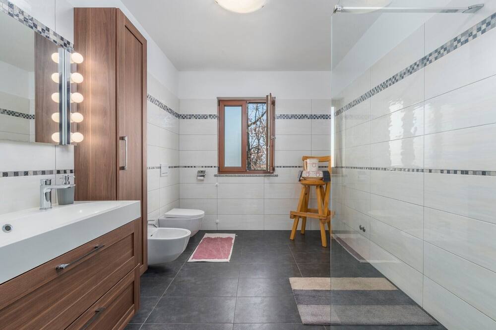 Photo of Bathroom in Babici