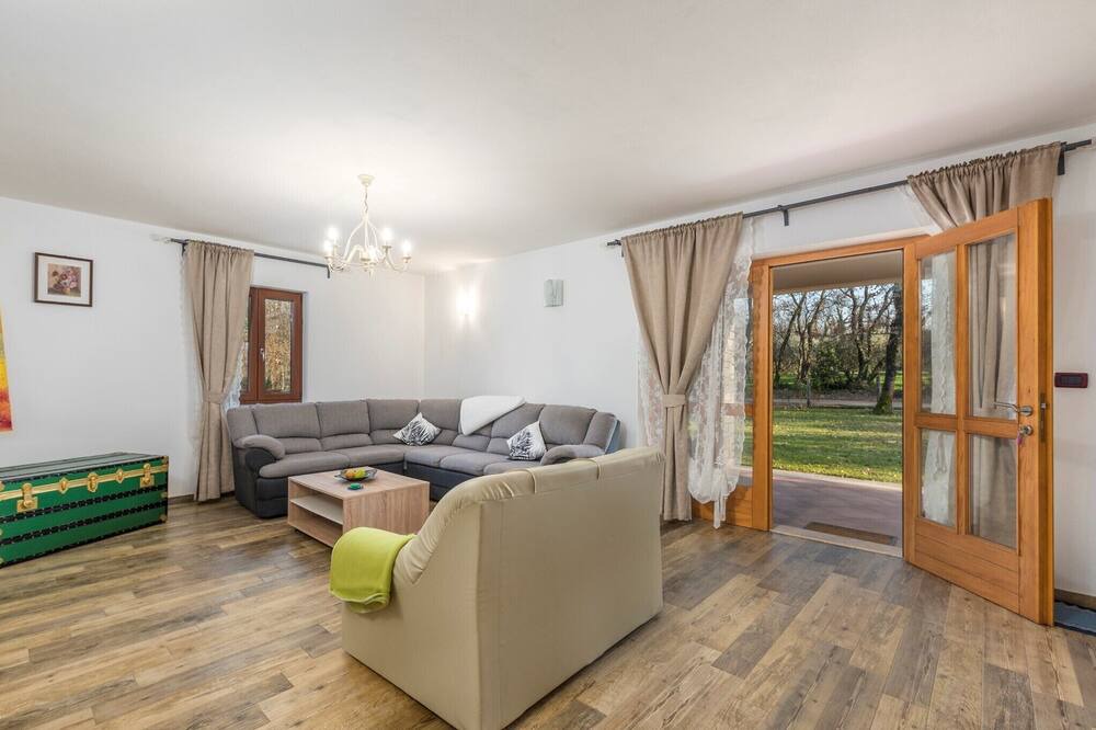 Photo of Livingroom in Babici