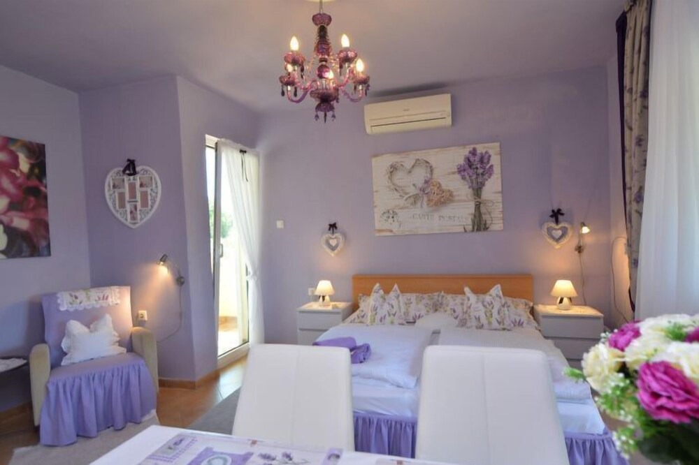 Photo of Bedroom in Tribunj