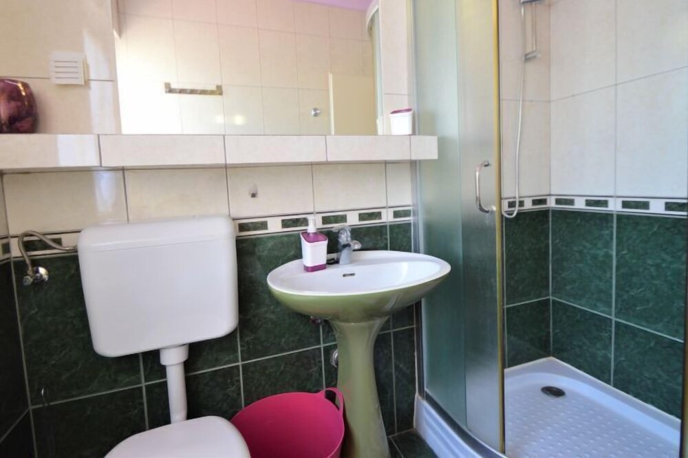 Photo of Bathroom in Tribunj