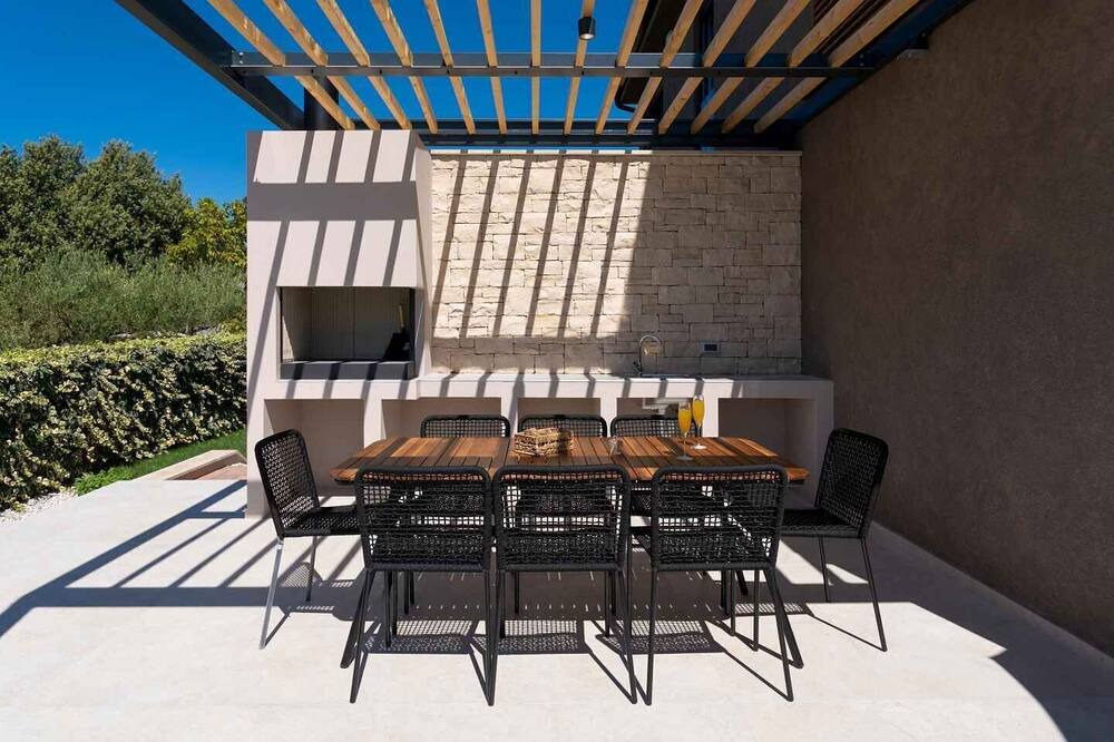 Photo of Patio Balcony in Kadumi