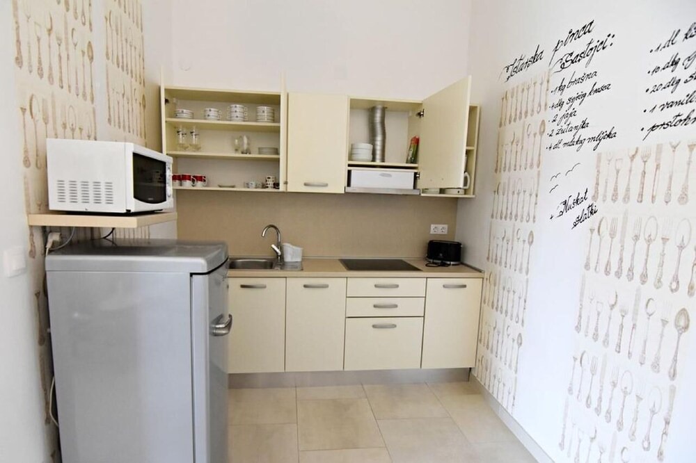 Photo of Kitchen in Tar