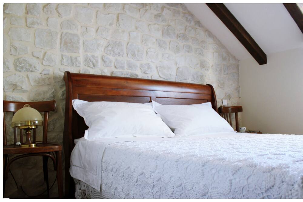 Photo of Bedroom in Seget