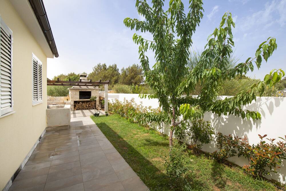Photo of Outdoor in Srima