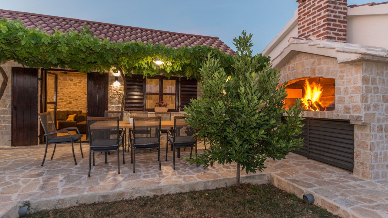 Photo of Patio Balcony in Oklaj