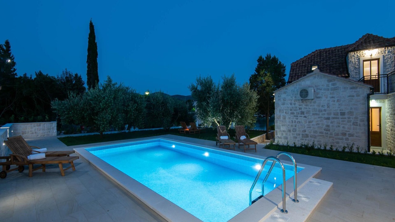 Photo of Outdoor in Loviste