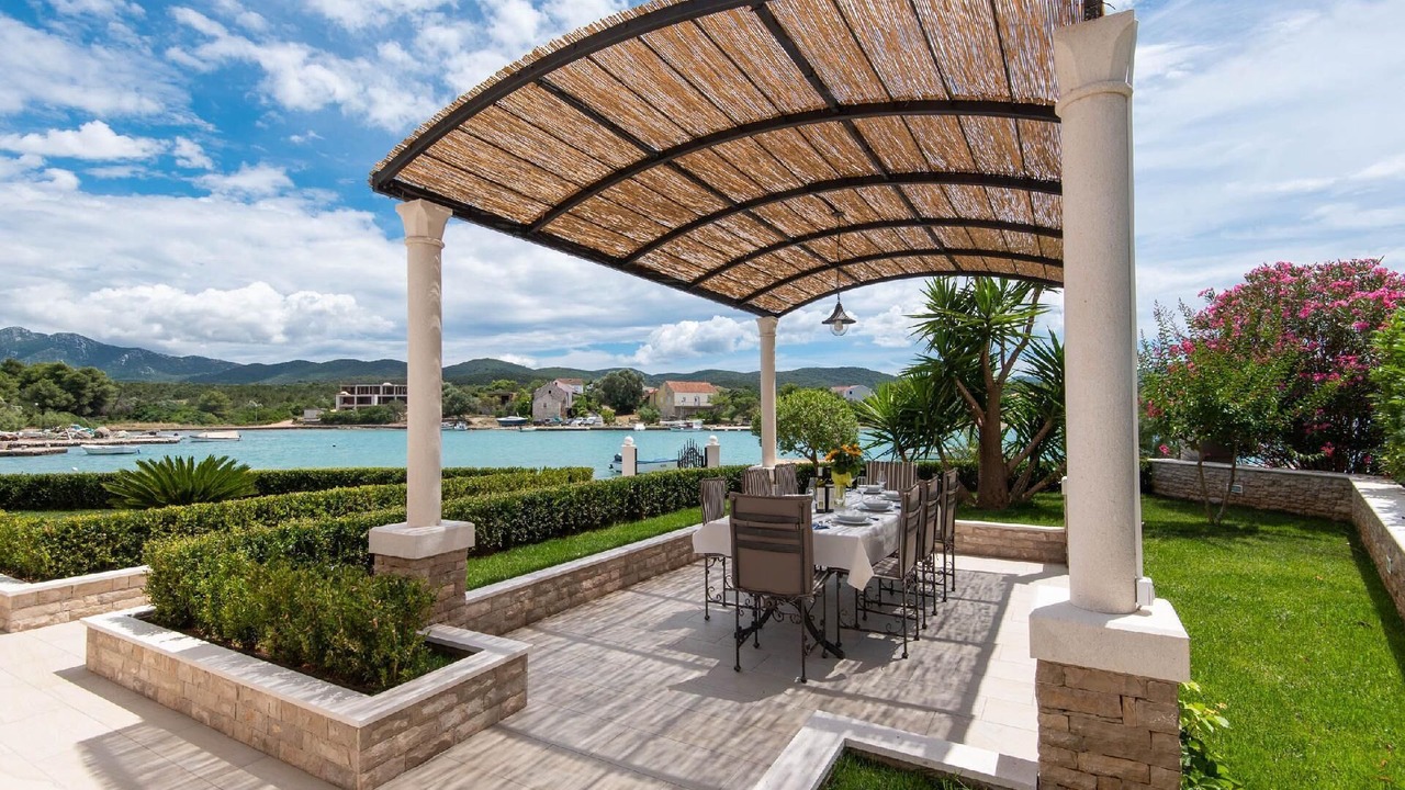 Photo of Patio Balcony in Loviste