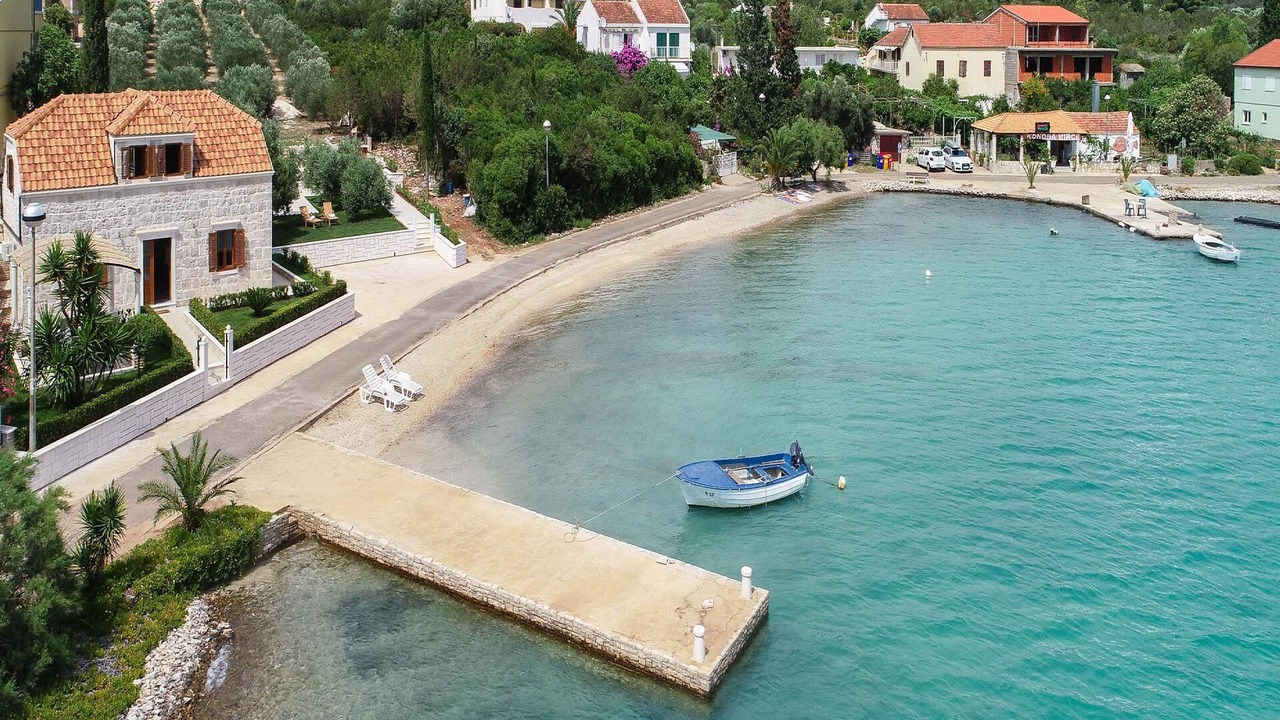 Photo of Outdoor in Loviste
