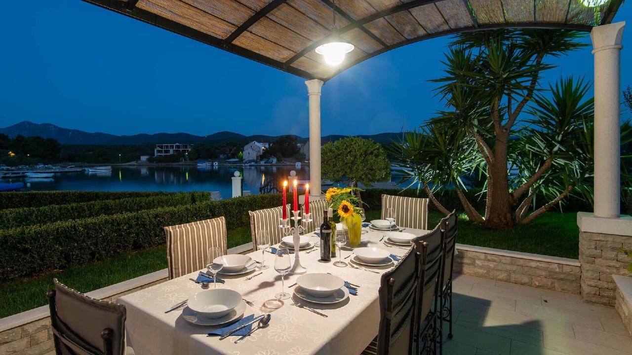 Photo of Outdoor in Loviste
