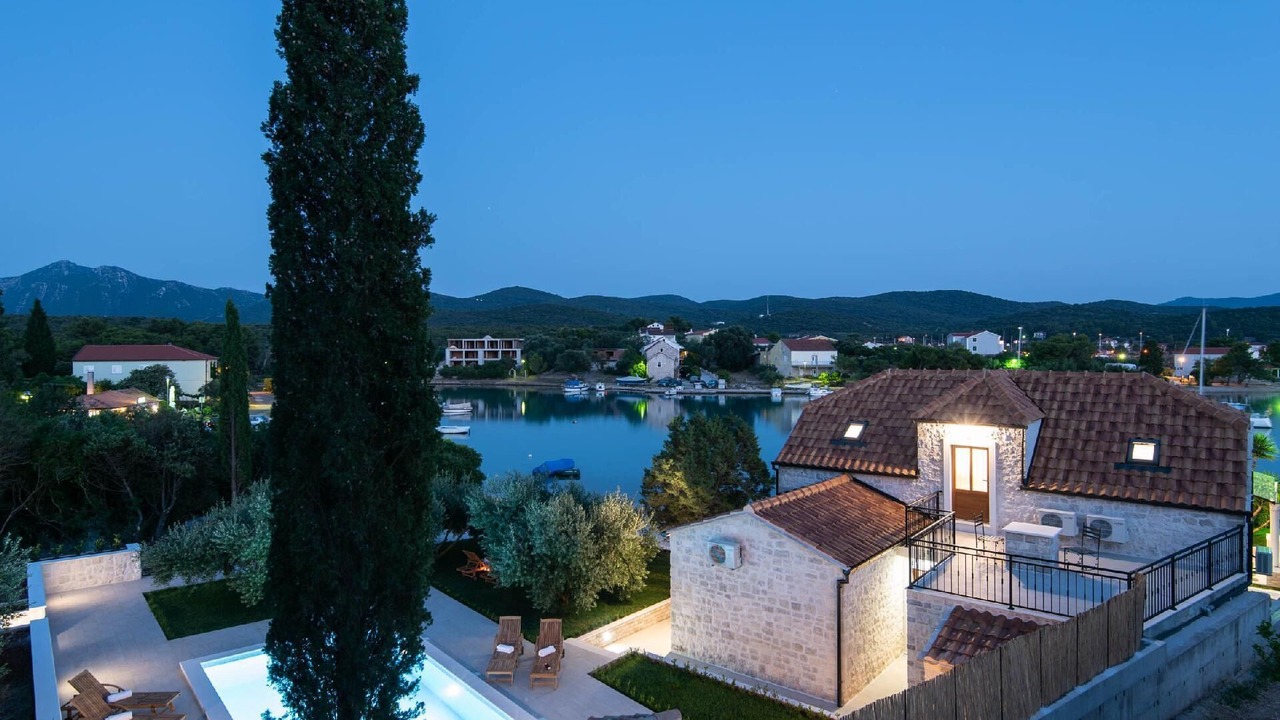 Photo of Outdoor in Loviste
