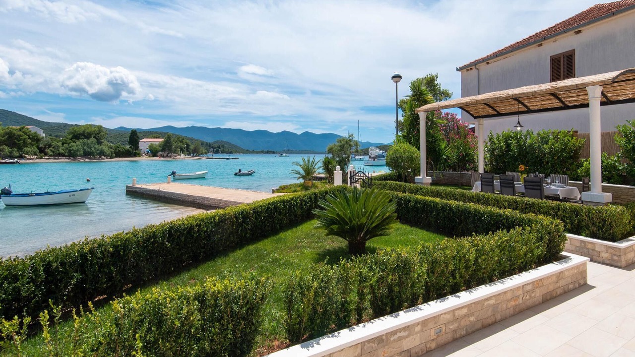 Photo of Outdoor in Loviste