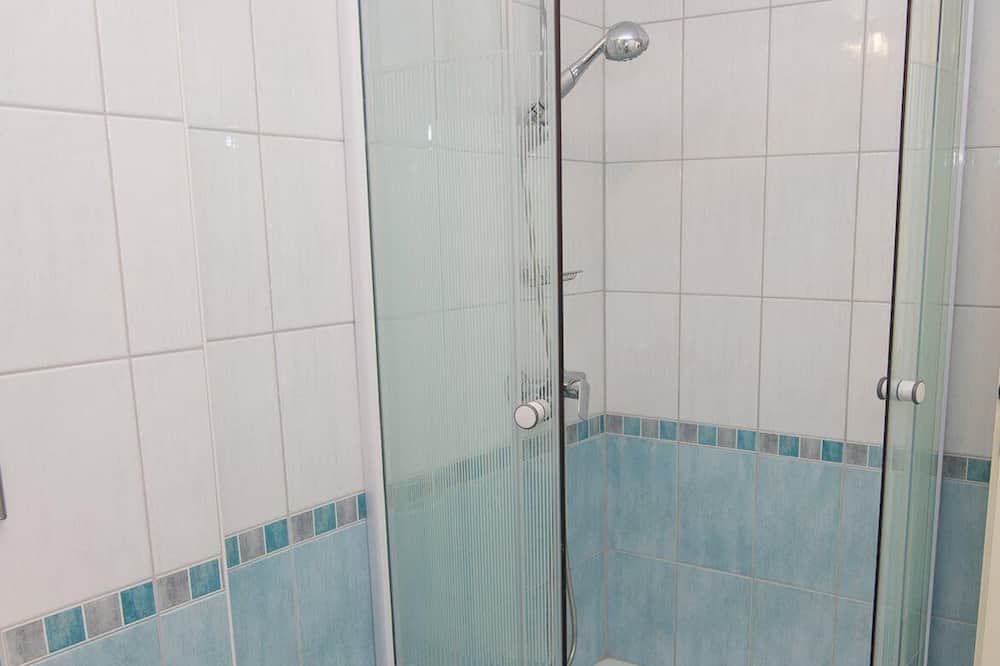 Photo of Bathroom in Cove Murtar