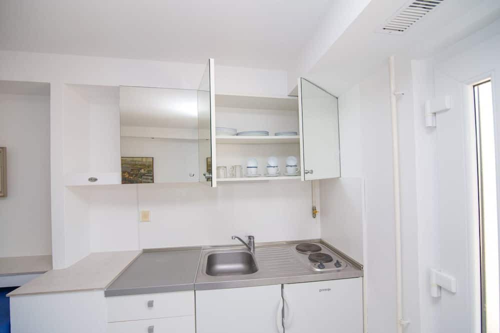 Photo of Kitchen in Cove Murtar