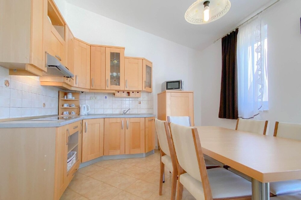 Photo of Kitchen in Tar