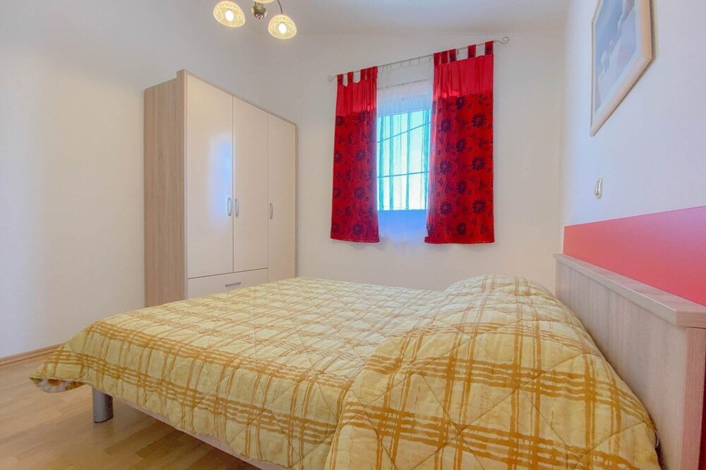Photo of Bedroom in Tar