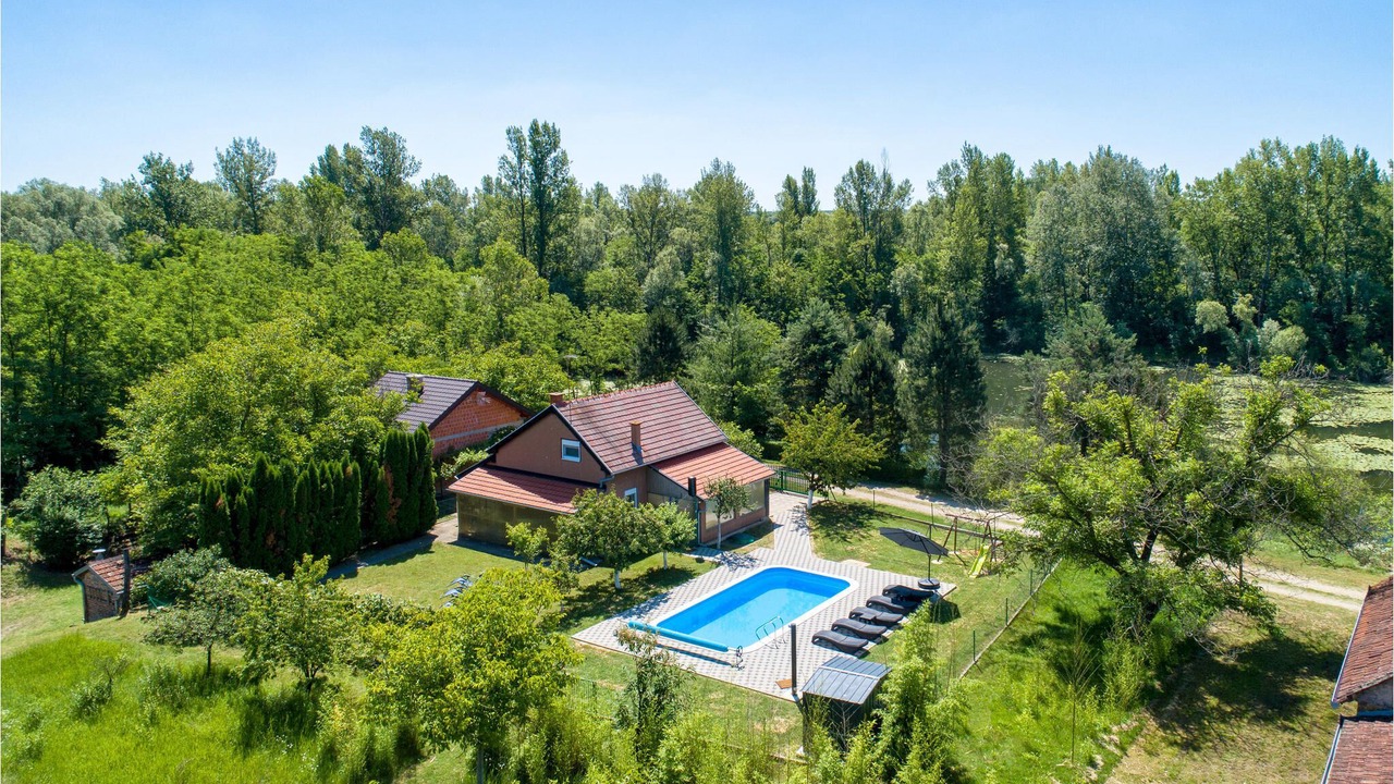Photo of Outdoor in Molve