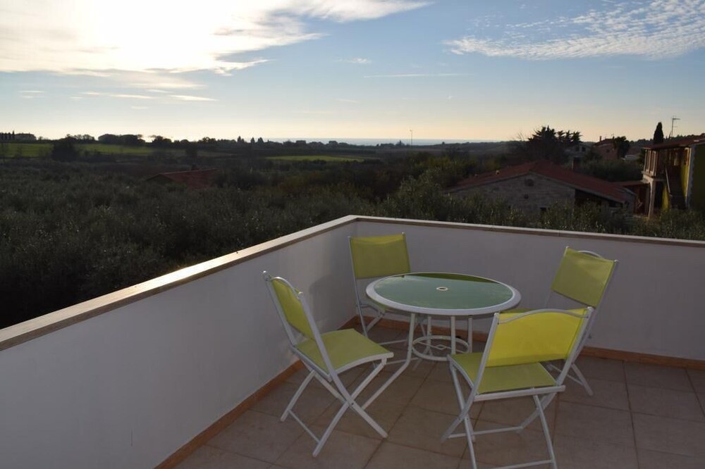 Photo of Patio Balcony in Dajla