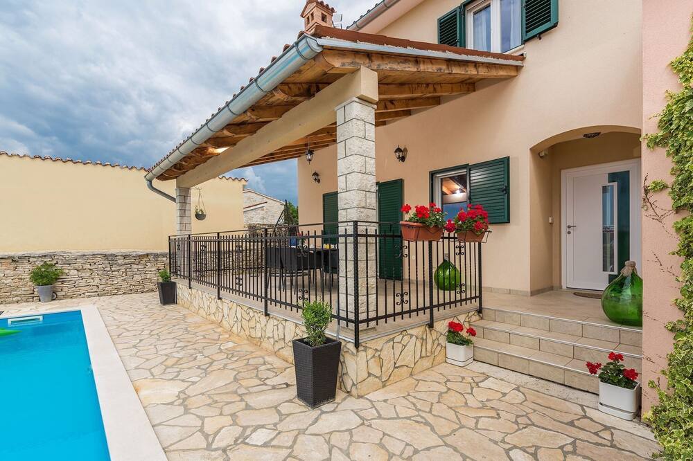 Photo of Patio Balcony in Kanfanar